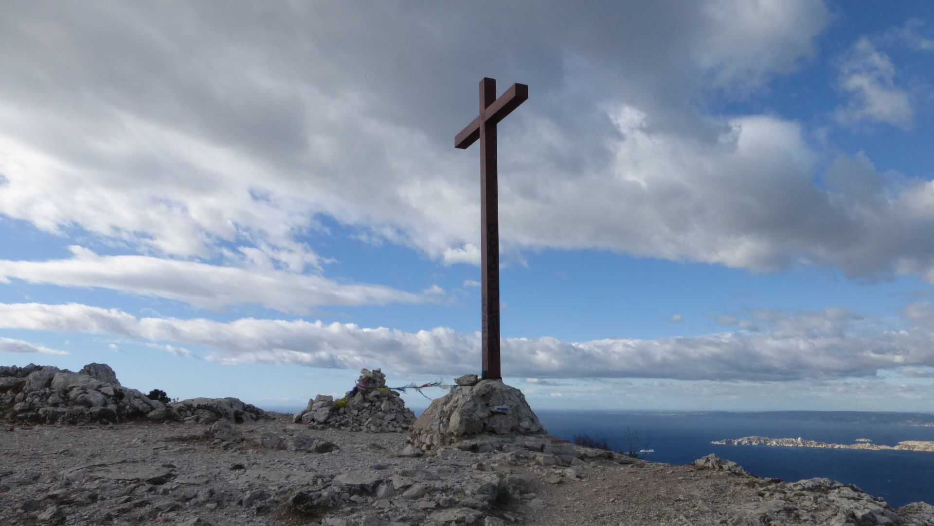 SOMMET de Marseilleveyre ! 433 m.